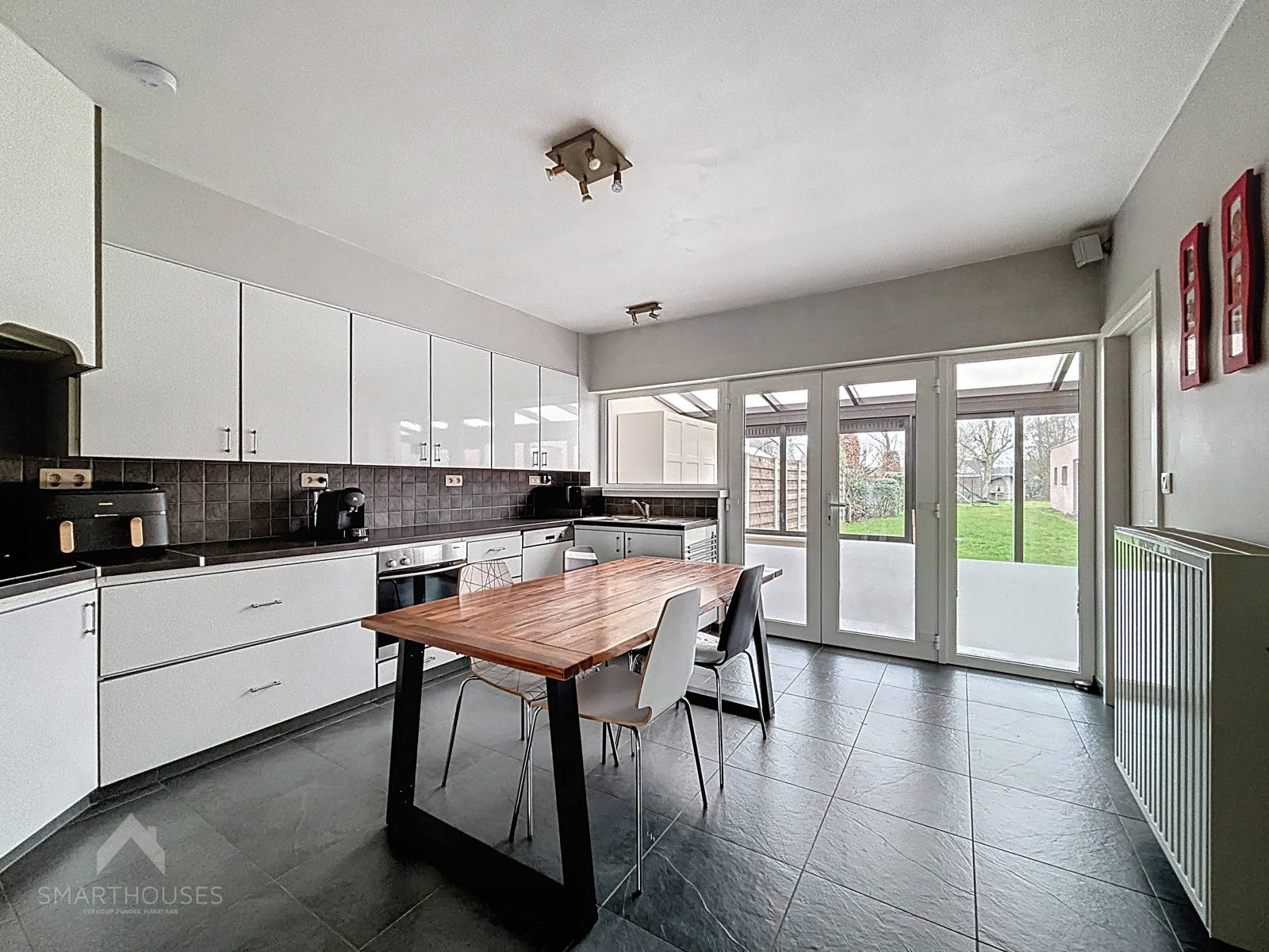 Instapklare halfopen woning met 4 slaapkamers op 1223 m2 - foto 5