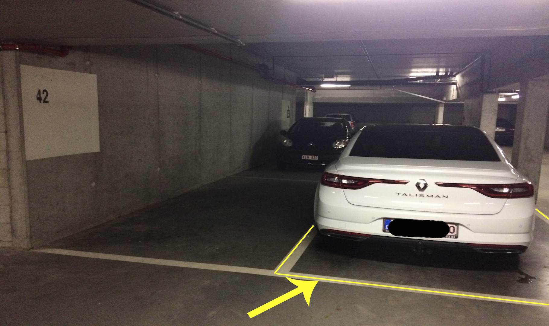 autostandplaats in Residentie de Mouterij, Zuidervaartje en Damse Vaart te St Kruis Brugge - foto 1