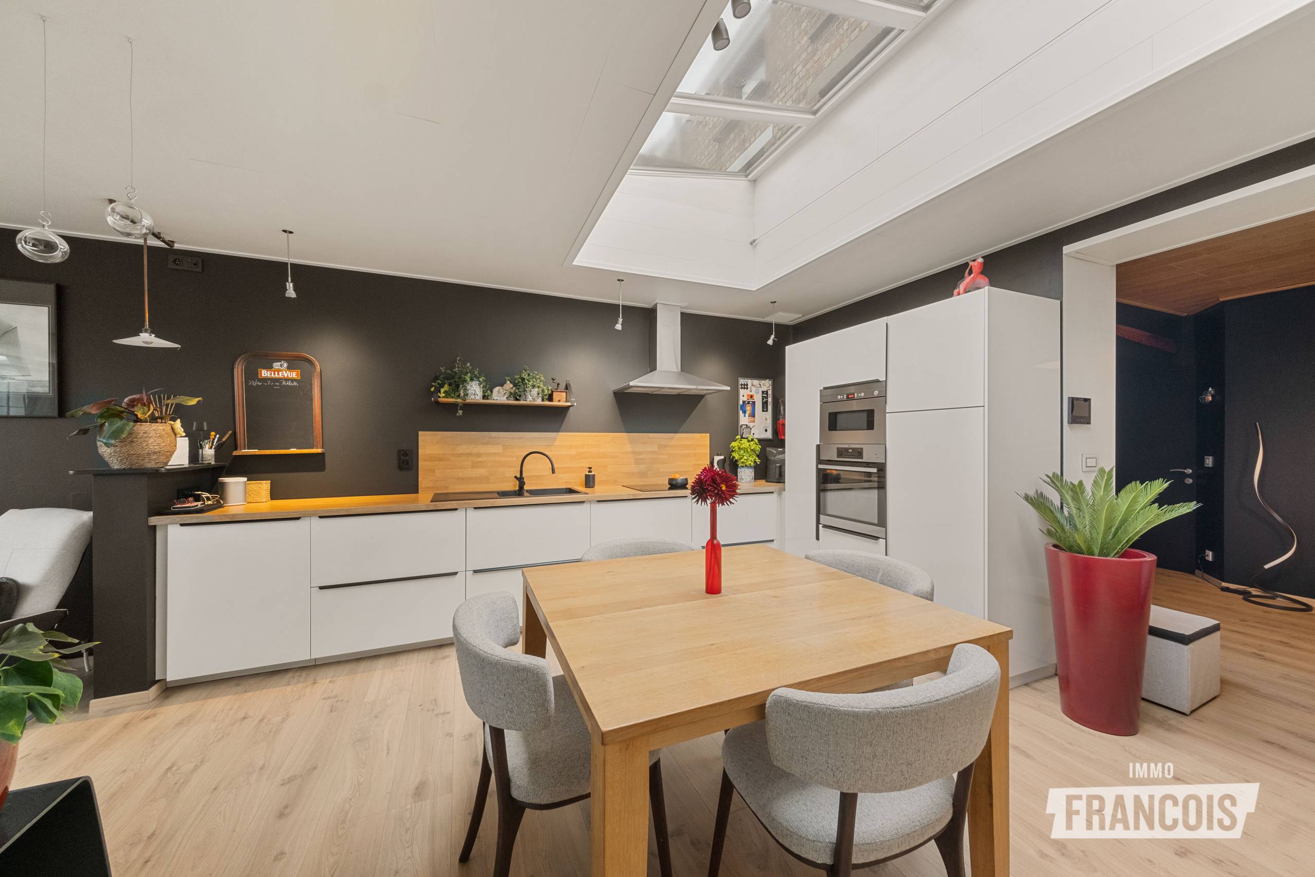 Energiezuinige woning met vier slaapkamers en zuidgerichte tuin te Brugge - foto 4