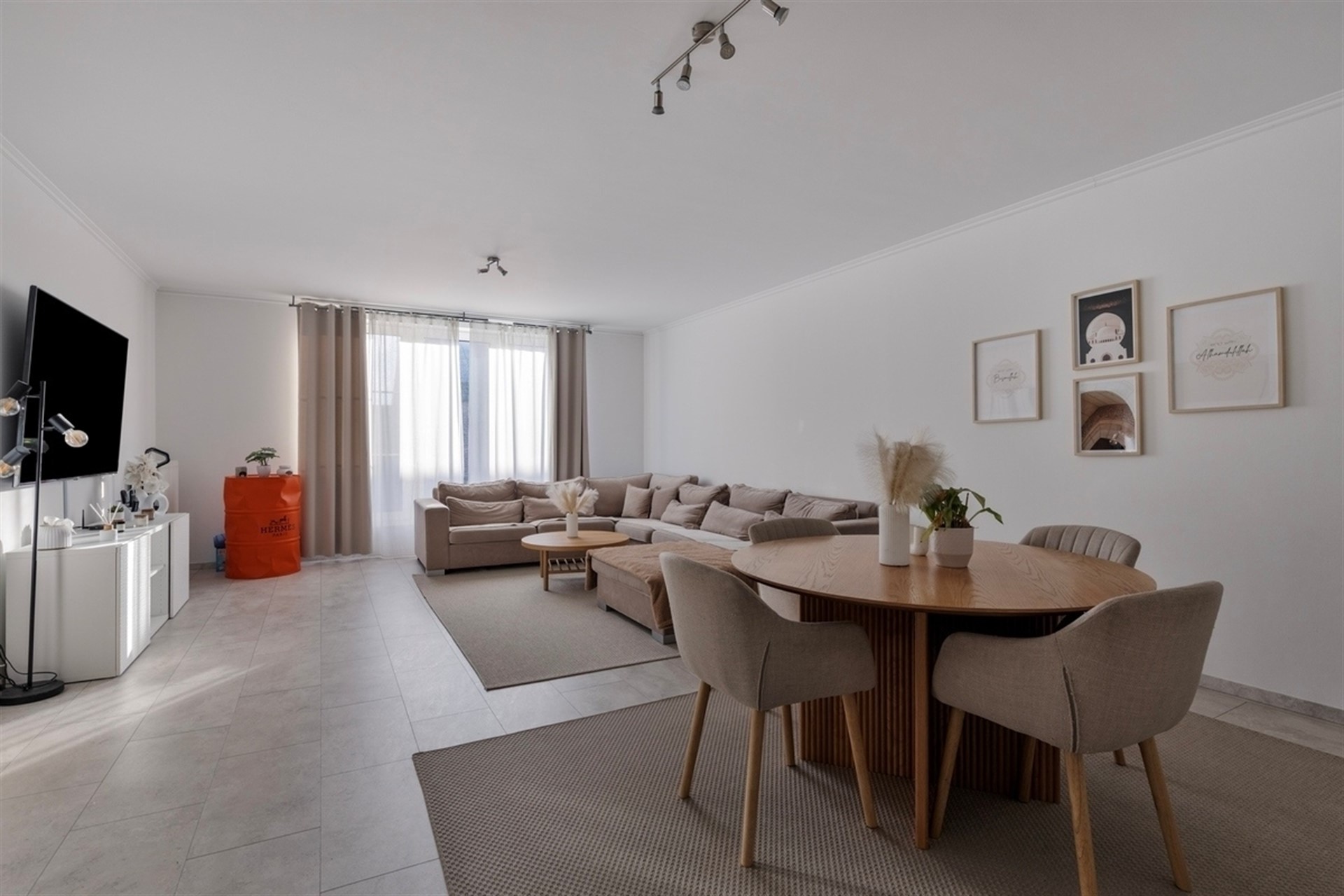 Ruim duplexappartement met 3 slaapkamers - foto 3