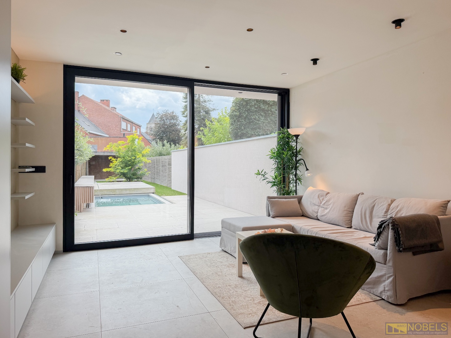 Te koop, stijlvol afgewerkte woning met zwembad op toplocatie in Waregem! - foto 5