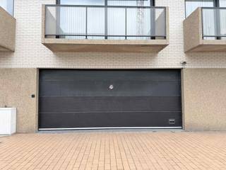 De garagebox is gelegen op verdieping -2 van de residentie De Boeie, met ingang via Koninginnelaan 60 Middelkerke en uitgang via de...