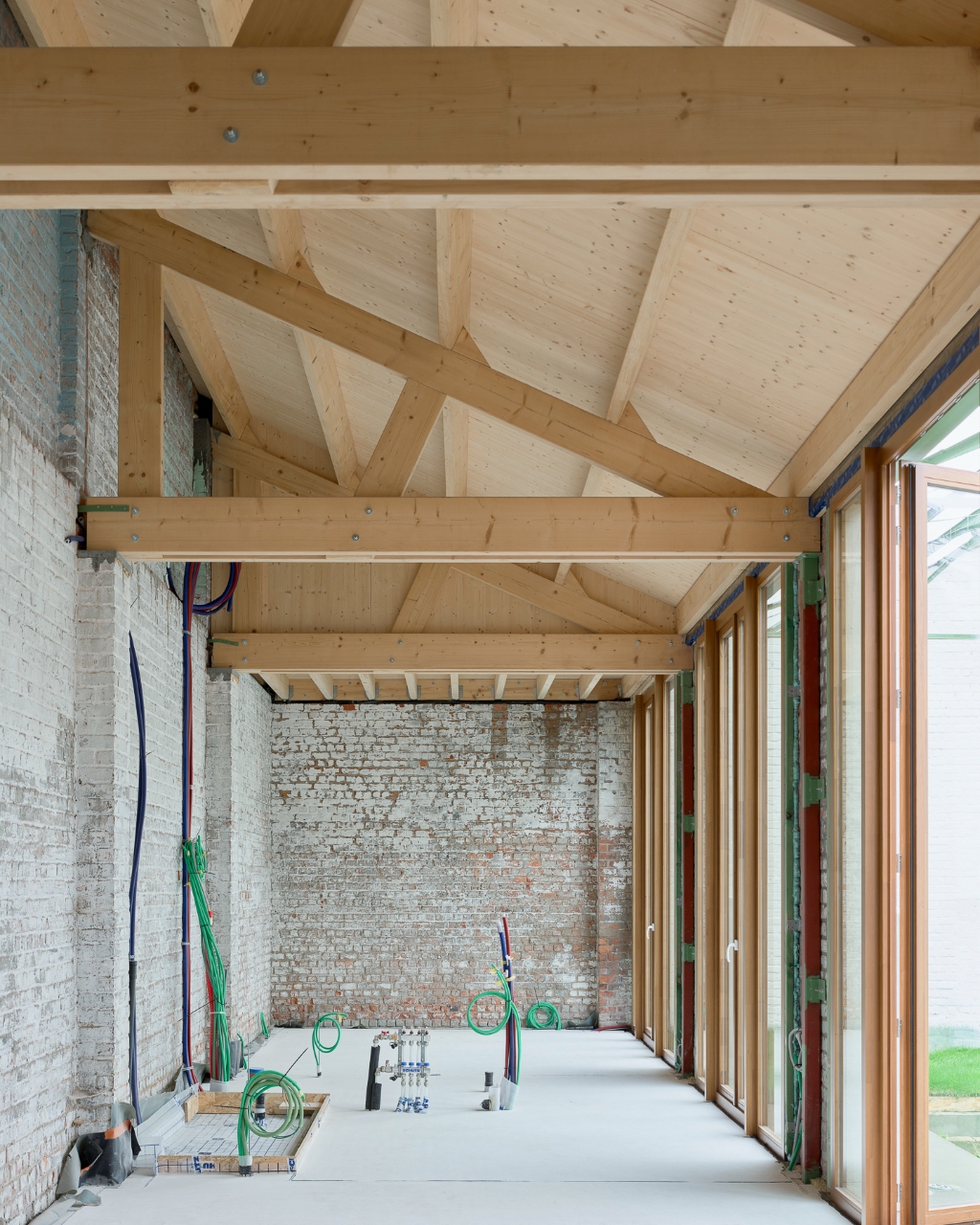 Opportuniteit! Architecturale woning ontworpen door GAFPA architecten met tuin, garage en atelierruimte op een boogscheut van het stadscentrum. - photo 5