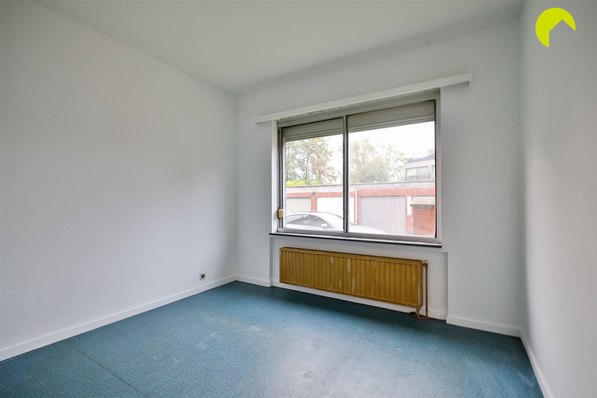 Te renoveren gelijkvloers appartement en garagebox te Hoboken! - foto 5