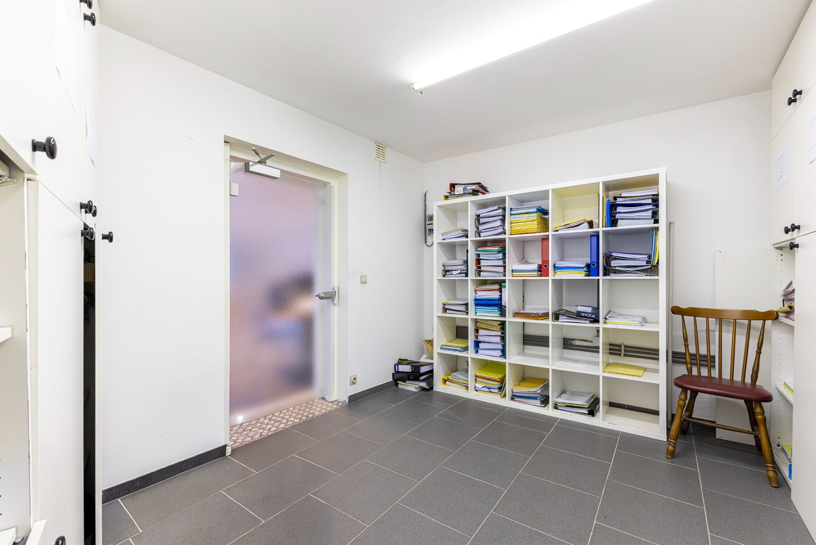 Kantoor (121m²) met diverse mogelijkheden op toplocatie! - foto 5