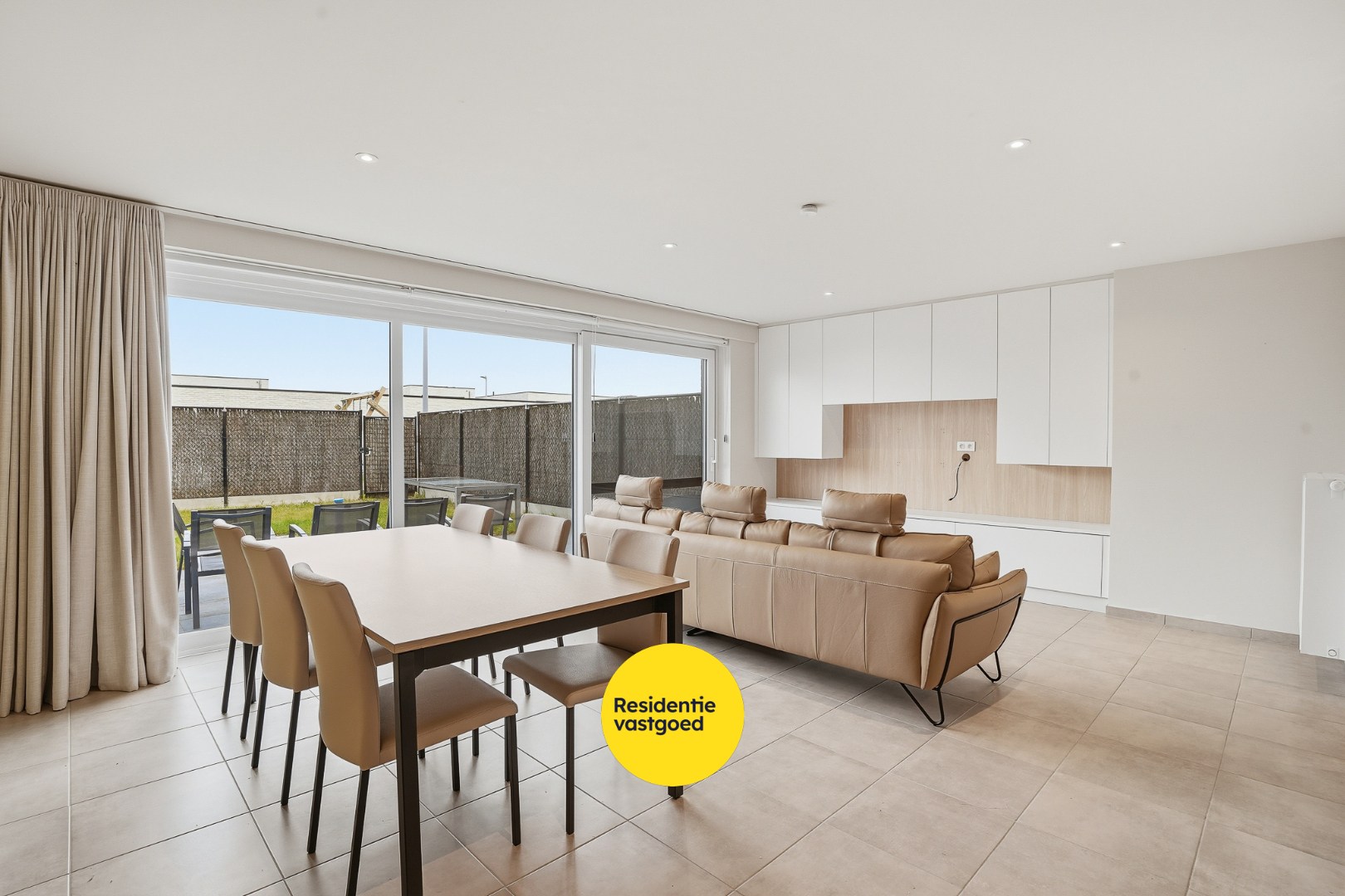 Instapklaar en energiezuinig gelijkvloers appartement met tuin - foto 1