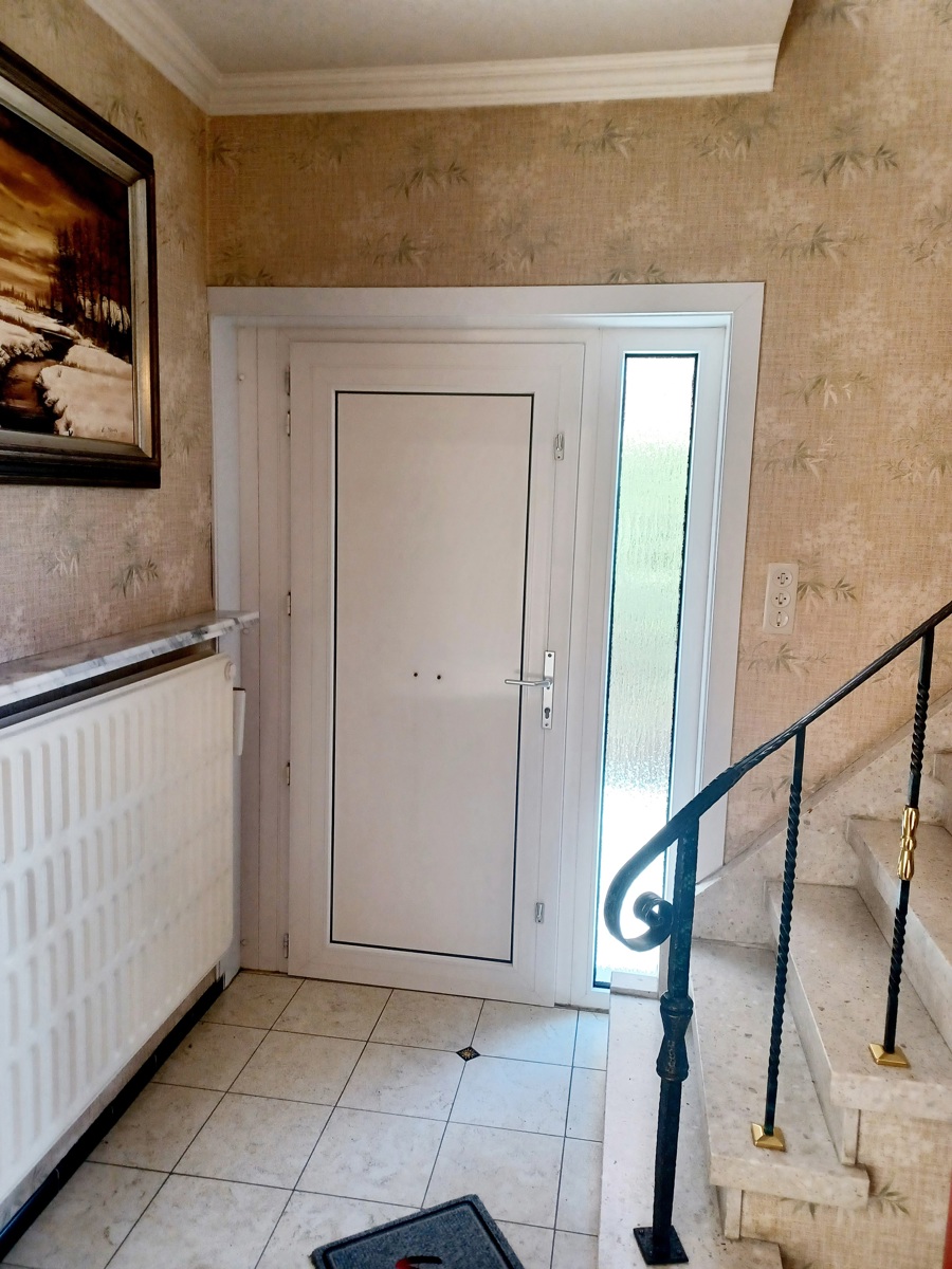 Halfopen bebouwing met 3 slpkrs nabij centrum Tollembeek - foto 3