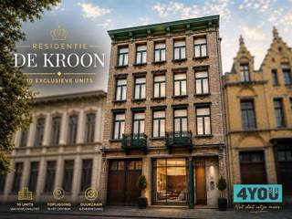 <p><span>Unieke investeringsopportuniteit 10 gerenoveerde en casco-plus entiteiten in het verlengde van Zurenborg </span></p><p><span>In een gegeerde buurt van Borgerhout, op de grens met het populaire Zurenborg, bieden wij dit uitzonderlijke vastgoedproject aan bestaande uit 10 entiteiten. Het project combineert authentieke architectuur met een hoogwaardige, strakke renovatie en biedt een uitstekende opportuniteit voor investeerders, patrimoniumvennootschappen of professionele vastgoedspelers.</span></p><p><span>Het gebouw werd grondig gerenoveerd met oog voor kwaliteit, duurzaamheid en hedendaags wooncomfort. Het gelijkvloers appartement (001), de stadswoning (103) en het atelier bieden nog ruimte voor persoonlijke invulling. Appartement 001 is reeds uitgerust met een keuken en badkamer, terwijl in de stadswoning (103) enkel een keuken aanwezig is. Zo combineert dit project de voordelen van afgewerkte woning met de mogelijkheid om de verdere afwerking volledig af te stemmen op uw eigen stijl en voorkeuren. </span></p><p><span>Samenstelling van het project</span></p><table><tr><td><p><span>Entiteit</span></p></td><td><p><span>Oppervlakte</span></p></td><td><p><span>Indeling</span></p></td><td><p><span>Vraagprijs</span></p></td></tr><tr><td><p><span>Atelier</span></p></td><td><p><span>177 m²</span></p></td><td><p><span>Casco</span></p></td><td><p><span>249.000</span></p></td></tr><tr><td><p><span>Appartement 001</span></p></td><td><p><span>106 m²</span></p></td><td><p><span>2 slaapkamers semi casco</span></p></td><td><p><span>365.000</span></p></td></tr><tr><td><p><span>Appartement 101</span></p></td><td><p><span>40.3 m²</span></p></td><td><p><span>1 slaapkamer </span></p></td><td><p><span>249.000</span></p></td></tr><tr><td><p><span>Appartement 102</span></p></td><td><p><span>65 m²</span></p></td><td><p><span>1 slaapkamer</span></p></td><td><p><span>285.000</span></p></td></tr><tr><td><p><span>Stadswoning 103</span></p></td><td><p><span>112.9 m²</span></p></td><td><p><span>2 slaapkamers semi casco</span></p></td><td><p><span>349.000</span></p></td></tr><tr><td><p><span>Appartement 201</span></p></td><td><p><span>40,2 m²</span></p></td><td><p><span>1 slaapkamer</span></p></td><td><p><span>235.000</span></p></td></tr><tr><td><p><span>Appartement 202</span></p></td><td><p><span>71,4 m²</span></p></td><td><p><span>1 slaapkamer</span></p></td><td><p><span>319.000</span></p></td></tr><tr><td><p><span>Appartement 301</span></p></td><td><p><span>40,2 m²</span></p></td><td><p><span>1 slaapkamer</span></p></td><td><p><span>225.000</span></p></td></tr><tr><td><p><span>Appartement 302</span></p></td><td><p><span>84.7m²</span></p></td><td><p><span>2 slaapkamers</span></p></td><td><p><span>335.000</span></p></td></tr><tr><td><p><span>Penthouse 401</span></p></td><td><p><span>71 m²</span></p></td><td><p><span>2 slaapkamers </span></p></td><td><p><span>339.000</span></p></td></tr></table><p><span>Troeven van dit project</span></p><ul><li><span>Topligging in het verlengde van Zurenborg</span></li><li><span>10 afzonderlijke entiteiten</span></li><li><span>Mix van appartementen, stadswoning en atelier</span></li><li><span>Totale ontwikkelde oppervlakte van circa 808 m²</span></li><li><span>Hoogwaardige renovatie met moderne afwerking</span></li><li><span>Authentieke architecturale elementen behouden</span></li><li><span>Uitstekende bereikbaarheid nabij station Antwerpen-Berchem, openbaar vervoer en belangrijke invalswegen</span></li><li><span>Interessant verhuur- en waardepotentieel</span></li></ul><p><span>Dit project biedt een zeldzame kans om een volledig gerenoveerd vastgoedcomplex met diverse woonvormen te verwerven in één van de meest populaire buurten van Antwerpen.</span></p><p><span>Meer informatie, plannen en bezoeken via ons kantoor.</span></p><p><span> </span></p>