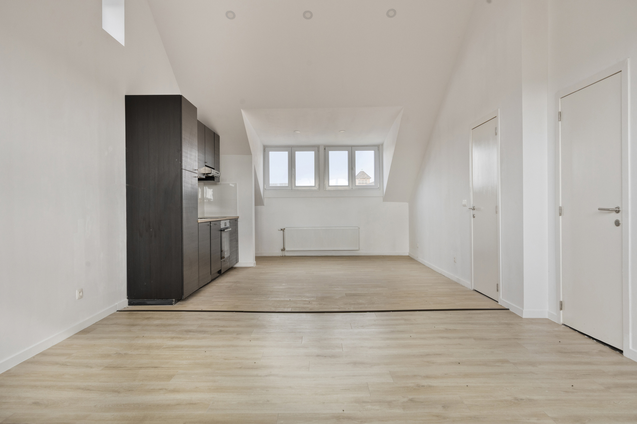 Gerenoveerde penthouse met 2 slaapkamers te centrum Tienen - foto 5