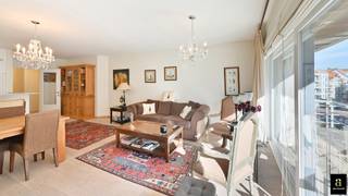 Lichtrijk en ruim twee-slaapkamer appartement gelegen op een steenworp van het Rubensplein. Het appartement is gelegen op de derde verdieping van...