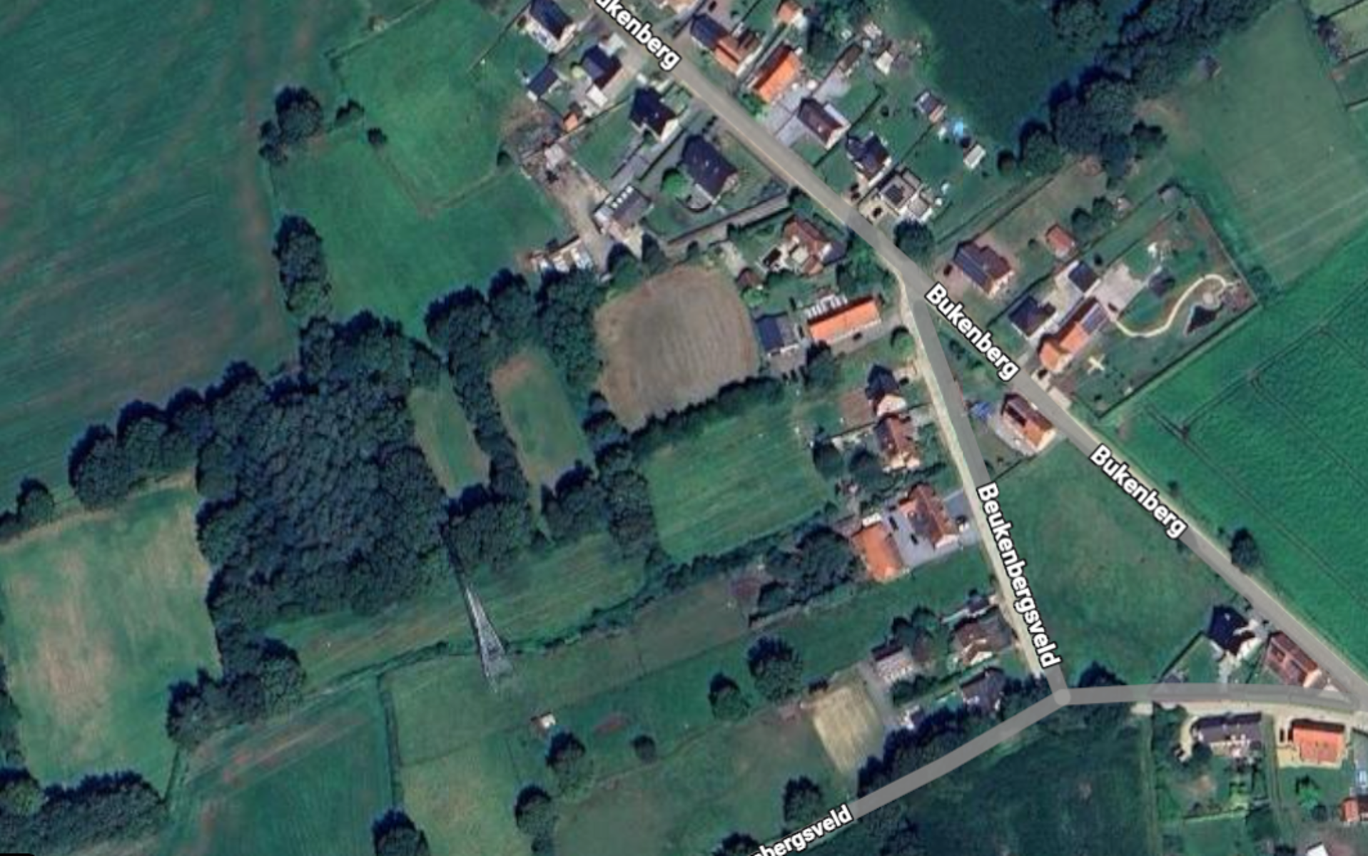 Bouwgrond voor open bebouwing met achterliggend weiland gelegen op uiterst rustige locatie te Olmen. - foto 3