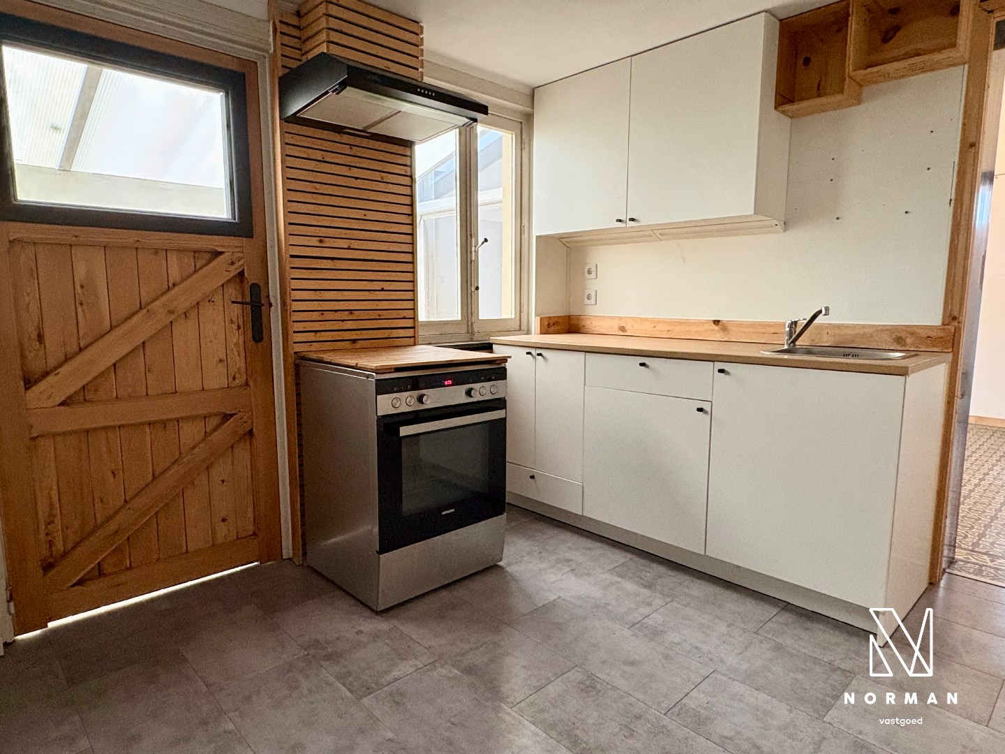 Ruime woning te koop met 4 slaapkamers en een grote garage te Harelbeke! - foto 5