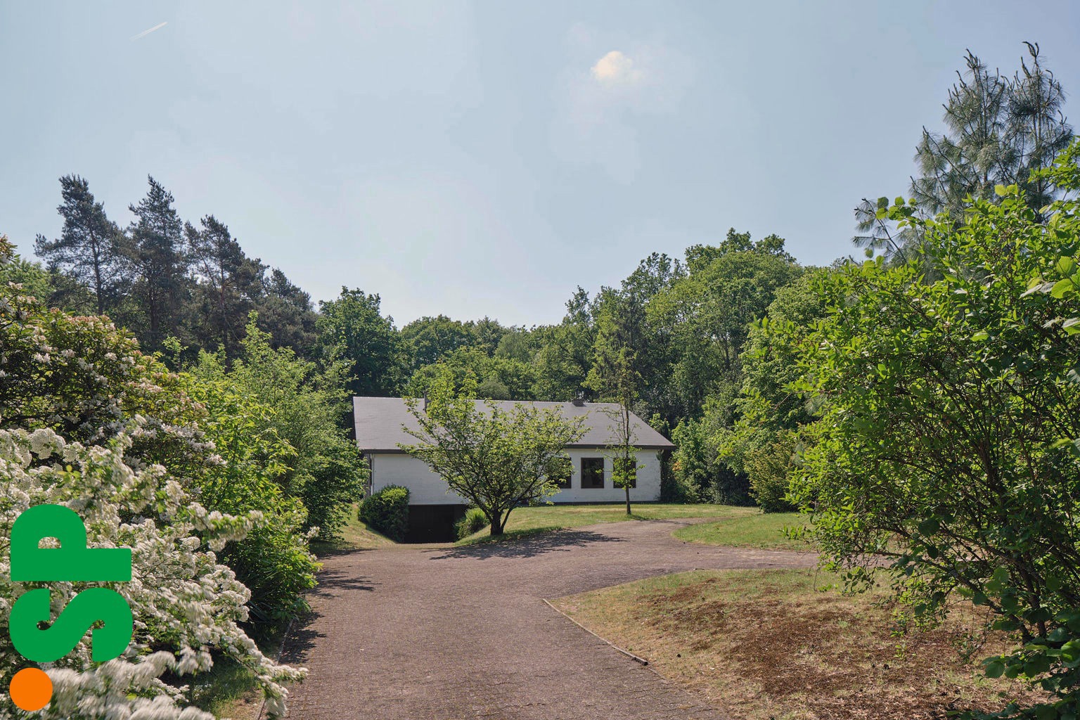 Modernistische villa op ruim perceel. - foto 3