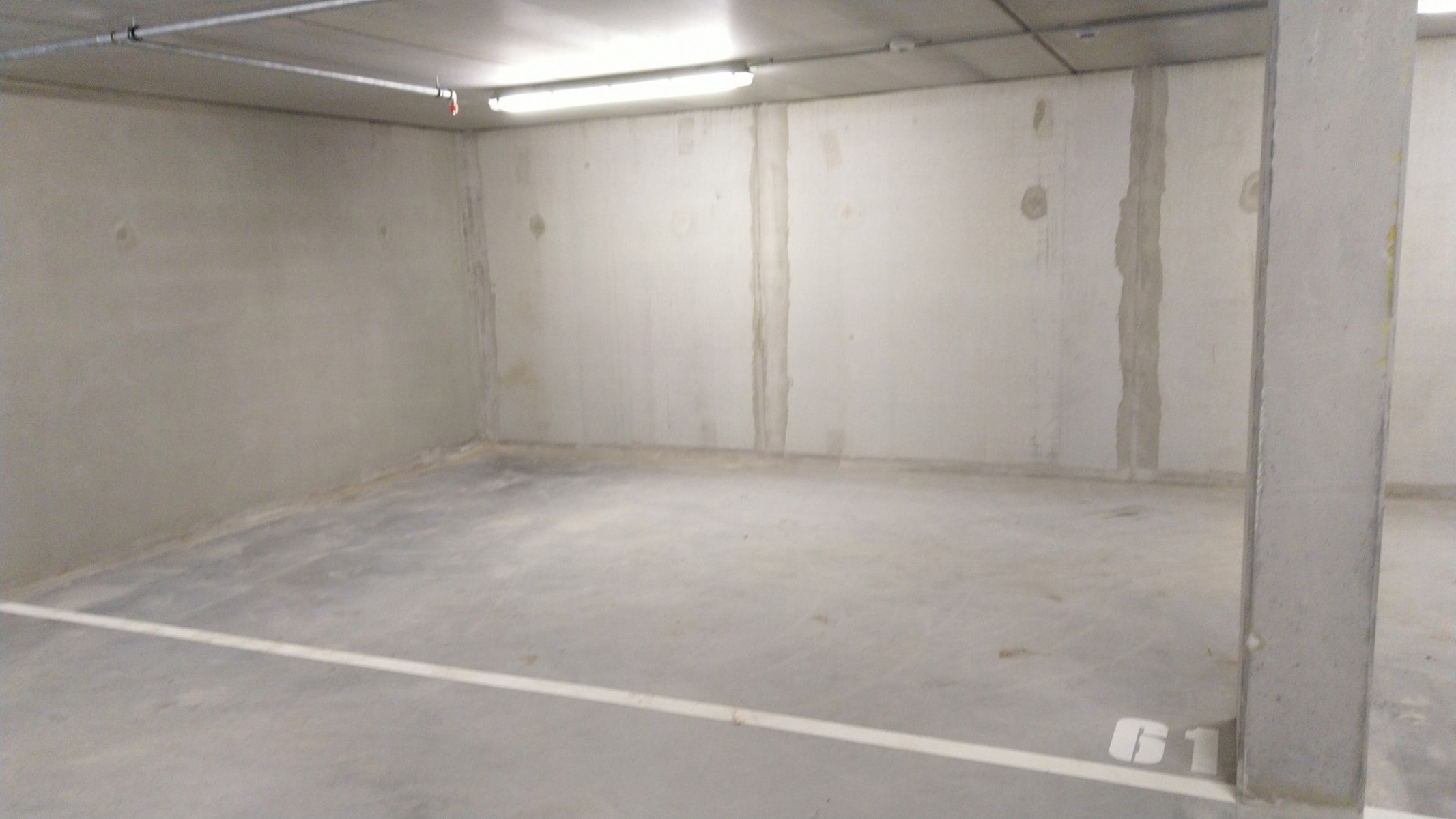 BRUSSEL - Overdekte parkeerplaats - foto 2