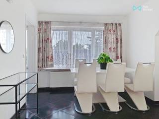 Charmante en lichtrijke duplex in een rustige straat – Zeker een bezoek waard!Deze mooie duplex is gelegen op de 3de verdieping van een kleinschalig...