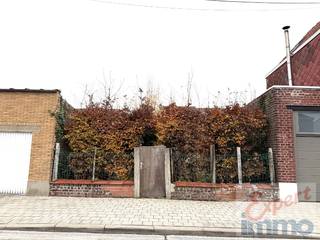 🏠Droomhuis met Gigantisch Potentieel op Toplocatie: Kortrijksesteenweg 135, 8530 Harelbeke!Zoekt u de perfecte woning om uw droom waar te maken? Dan...