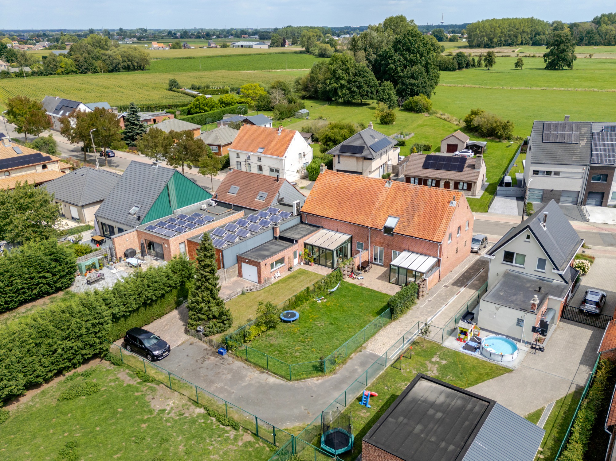 Hoeve bestaande uit 2 woningen te koop in Zemst - foto 1