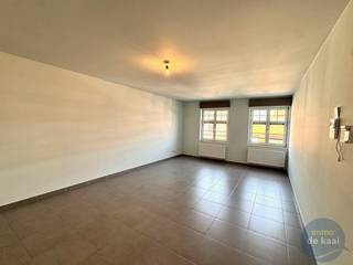 Wonen waar anderen op vakantie komen. Oh ja! In het centrum van Nieuwpoort-stad bevindt zich dit aangename appartement, ideaal voor wie comfortabel...