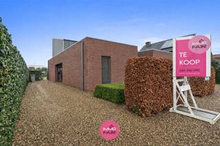 Instapklare gezinswoning gelegen in een geliefde buurt van Dilsen-StokkemDeze woning is gelegen aan de Hazekamp 5B bus 2 in Dilsen-Stokkem, vlakbij...