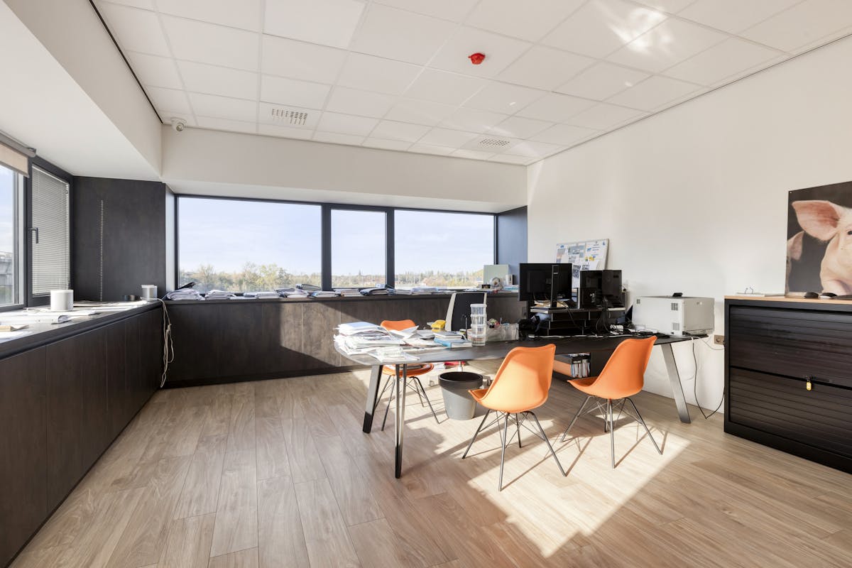 Modern kantoor te huur in Marke - foto 3