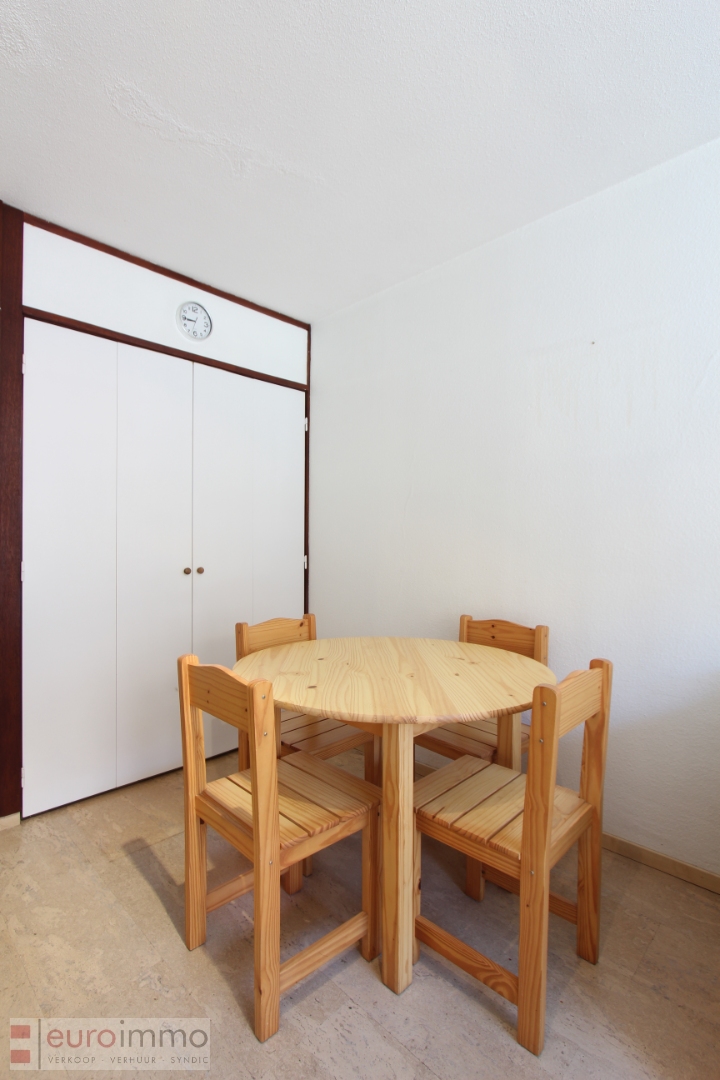 Studio met centrale ligging in Nieuwpoort Bad. Voor de renoveerders onder jullie! - foto 5