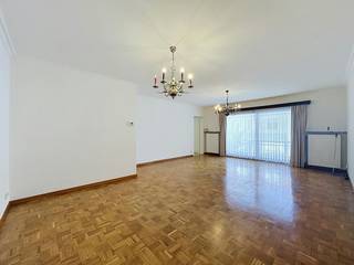 Are you looking for a spacious 2 bedroom apartment in Zwevegem? Then this one is definitely for you. The apartment also has a spacious and bright living space.<br /><br />LAYOUT:<br />- spacious bright living space<br />- charming hall<br />- cozy kitchen<br />- nice terrace in the front<br />- 2 bedrooms<br />- bathroom<br />- guest toilet<br /><br />GENERAL:<br />- bright apartment<br />- charming<br />- parking space and storage included<br />- monthly syndic charges: €50<br /><br />Are you further interested? Surf to www.dewaele.com and thus request your visit.