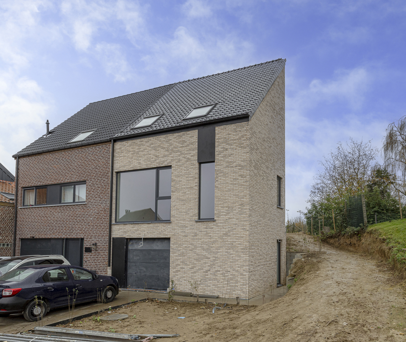 House for sale in Roosdaal with 3 bedrooms - photo 1