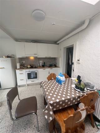 Vous cherchez une chambre d'étudiant confortable dans un endroit calme ? Dans la Van t Sestichstraat, nous proposons une chambre dans une...