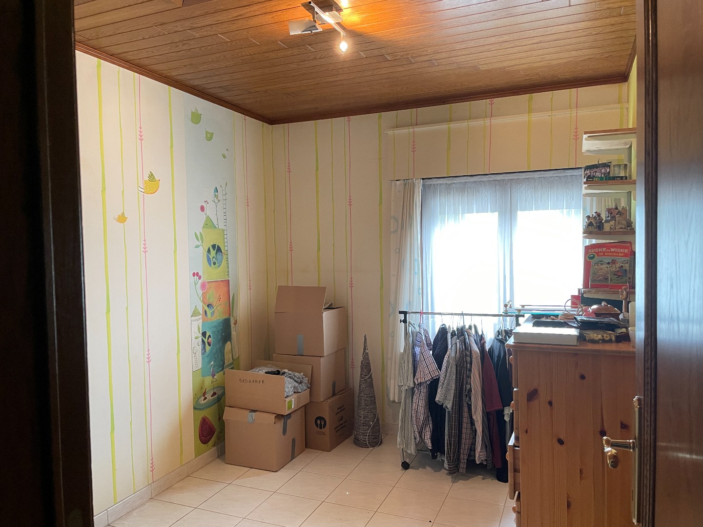 Ruime half open bebouwing met tuin, terras en garage in Merelbeke-Melle - 4 slaapkamers - Energielabel E - Zuidelijke oriëntatie van de tuin - foto 5