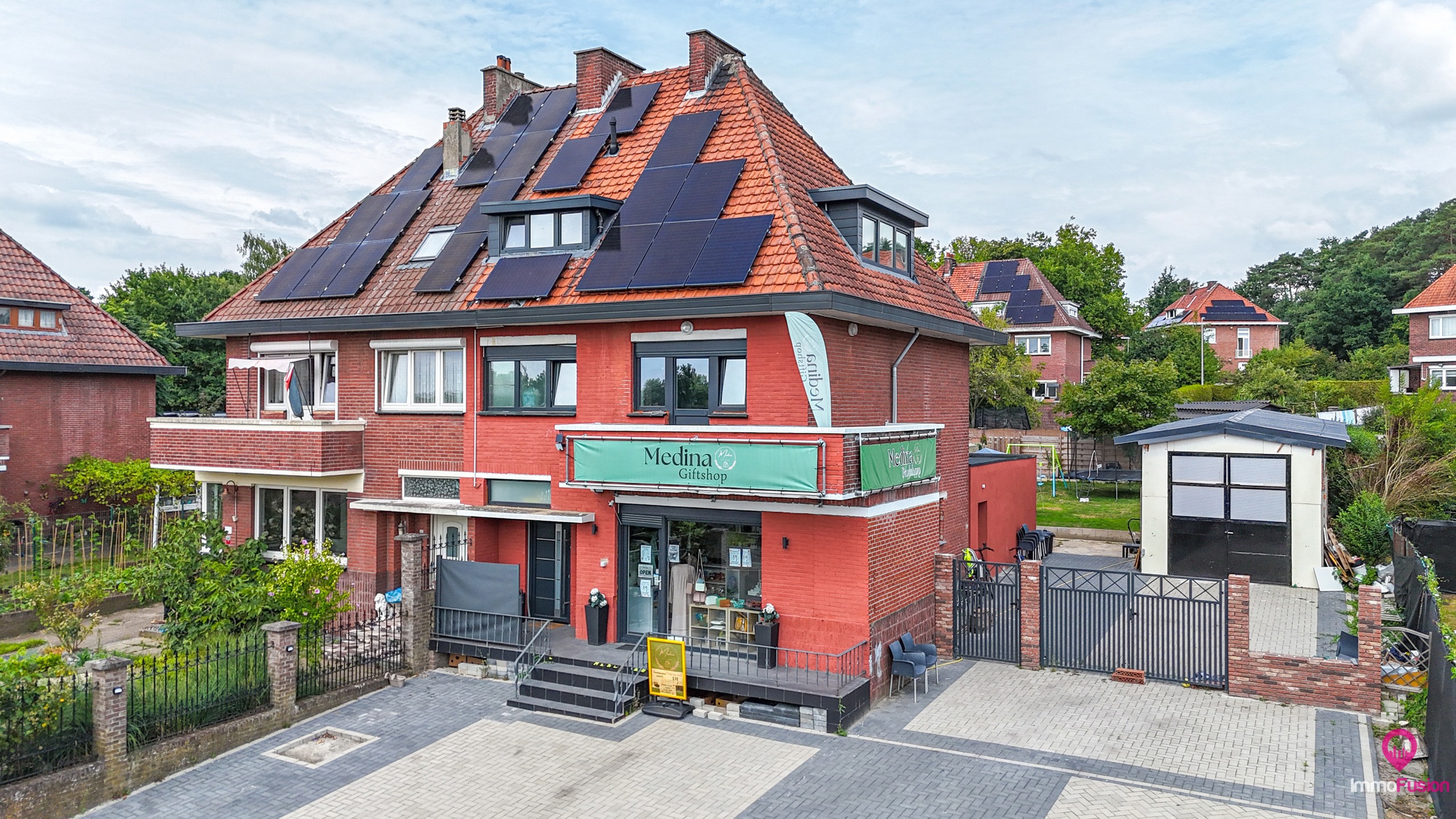 Woning met handelsruimte en 203 m² woonopp. te Houthalen! - foto 1