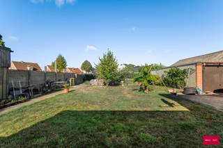 Verrassend ruime woning van 11 meter breed op groot zonnig perceel en bovendien ook prima geschikt als kangoeroewoning vanwege een aparte studio...