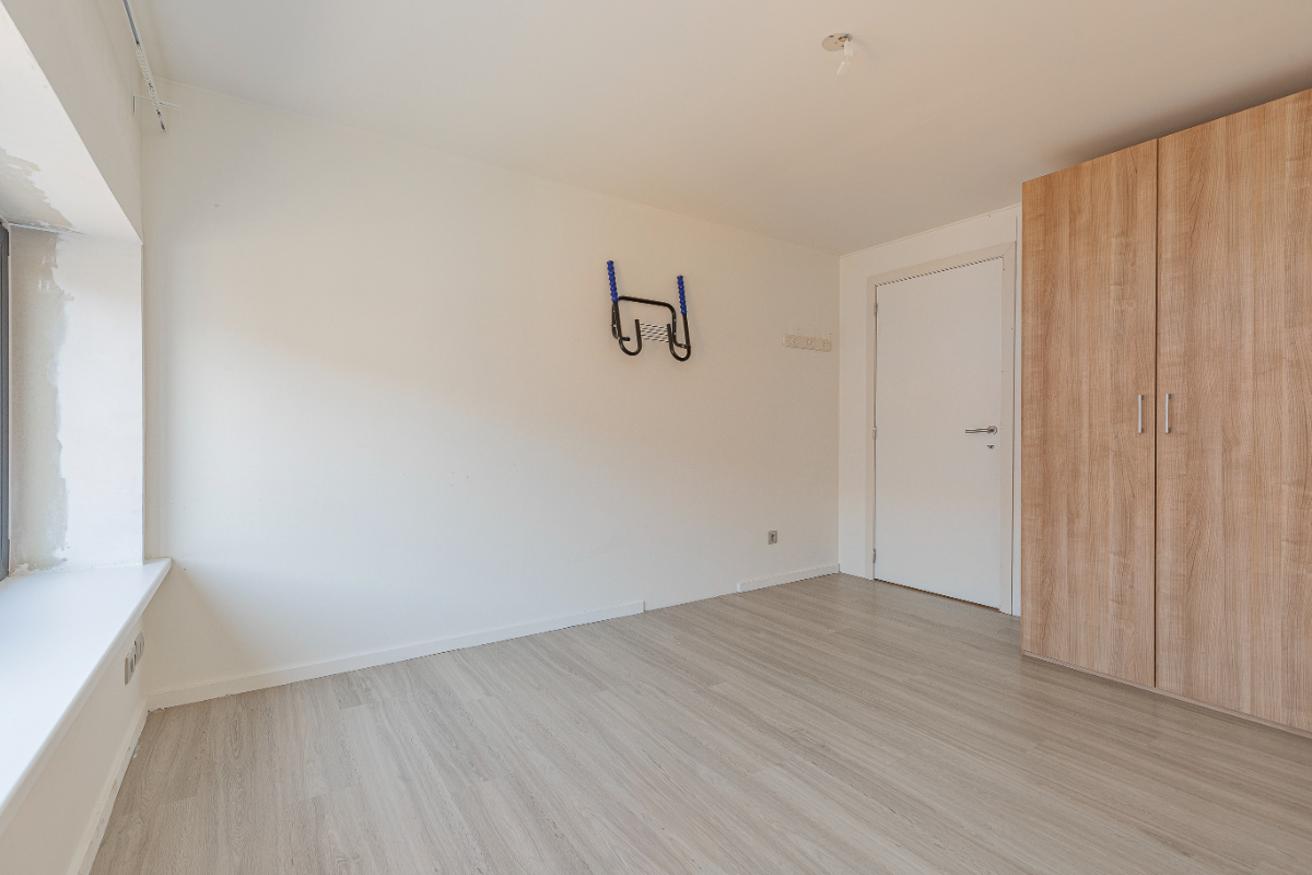 Multifunctioneel pand met praktijkruimte en instapklaar duplexappartement - foto 4