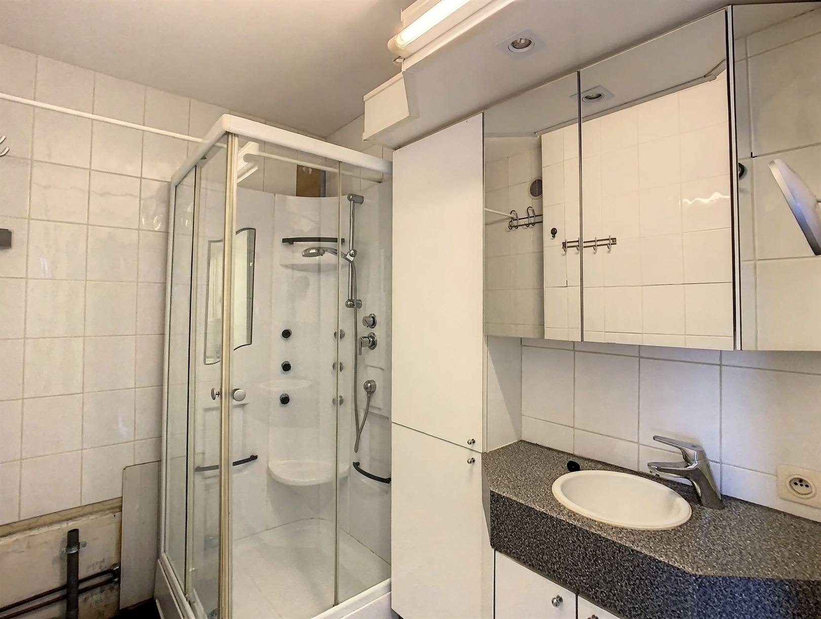 Appartement à louer à Saint-Nicolas avec 1 chambre - photo 5