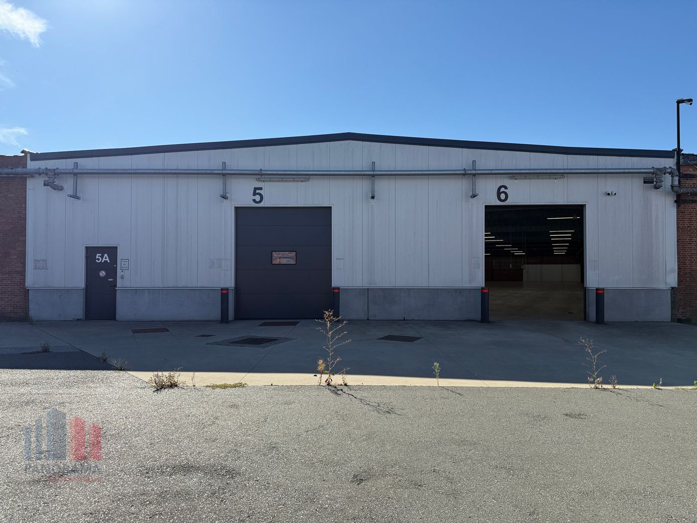 1.500 m² Magazijnruimte in een authentiek gebouw te Sint-Niklaas - photo 3