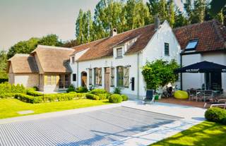 Exclusieve authentieke hoeve met zwembad op toplocatie aan Tivolipark – MechelenOp een uitzonderlijke ligging in de prestigieuze Tivolilaan, aan het...