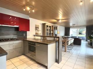 DESTELBERGEN - Kouterstraat: Op zoek naar een woning met tuin TE HUUR in Destelbergen? Dan is dit pand mogelijk iets voor u.De belangrijkste troeven...