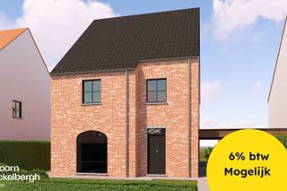 In de Mosselstraat nabij het centrum van Gistel komt er weldra een unieke verkaveling, bestaande uit een mix van open, halfopen en gesloten bebouwingen in landelijke bouwstijl. De grondoppervlaktes variëren tussen de 239 m² en 645 m².<br /><br />Dit unieke project wordt gekenmerkt door zijn centrale ligging ten opzichte van het centrum van Gistel en ademt in een oase van rust.<br /><br />Gistel, de Godelievestad is een bruisende en levendige stad in West-Vlaanderen en heeft een uitgebreid handelscentrum met tal van supermarkten, bakkers, beenhouwers, restaurants, boetieks, tuincentra, etc. De site zelf is vlot bereikbaar met het openbaar vervoer, daar we op 300 meter een bushalte vinden. De ontsluiting naar de kust of het binnenland is ook gewaarborgd via tal van invalswegen alsook de nabijheid van de oprit van de autosnelweg (E40) op zo’n 2,5 kilometer. <br /><br />De Villa met lotnummer 6 is een open bebouwing gelegen op een perceel van 401 m² met een zuidelijke oriëntatie. Deze villa bestaat op de gelijkvloerse verdieping uit een inkomhal met apart toilet. Een ruime leefruimte met open, ingerichte keuken en aansluitend een was-en bergruimte. Op de eerste verdieping bevinden er zich 3 ruime slaapkamers, waarvan 2 met dressing, een nachthal met apart toilet en een ruime badkamer die plaats biedt voor zowel een bad als douche. Overigens beschikt deze villa nog over een mooie tuin en zolder. (Vg, Wg, Gmo, Gvkr, Vv) ~ E-peil: 30 ~ Ref OU28386<br /><br />Deze woning wordt volledig naar eigen smaak en stijl afgewerkt. Hierin wordt u volledig begeleid door een professioneel team, waardoor u volledig ontzorgd aan uw nieuwe woonervaring kunt beginnen.<br /><br />Voor meer uitleg maken wij graag met u een afspraak voor een persoonlijk gesprek! <br />Tot binnenkort? Residentie Vastgoed