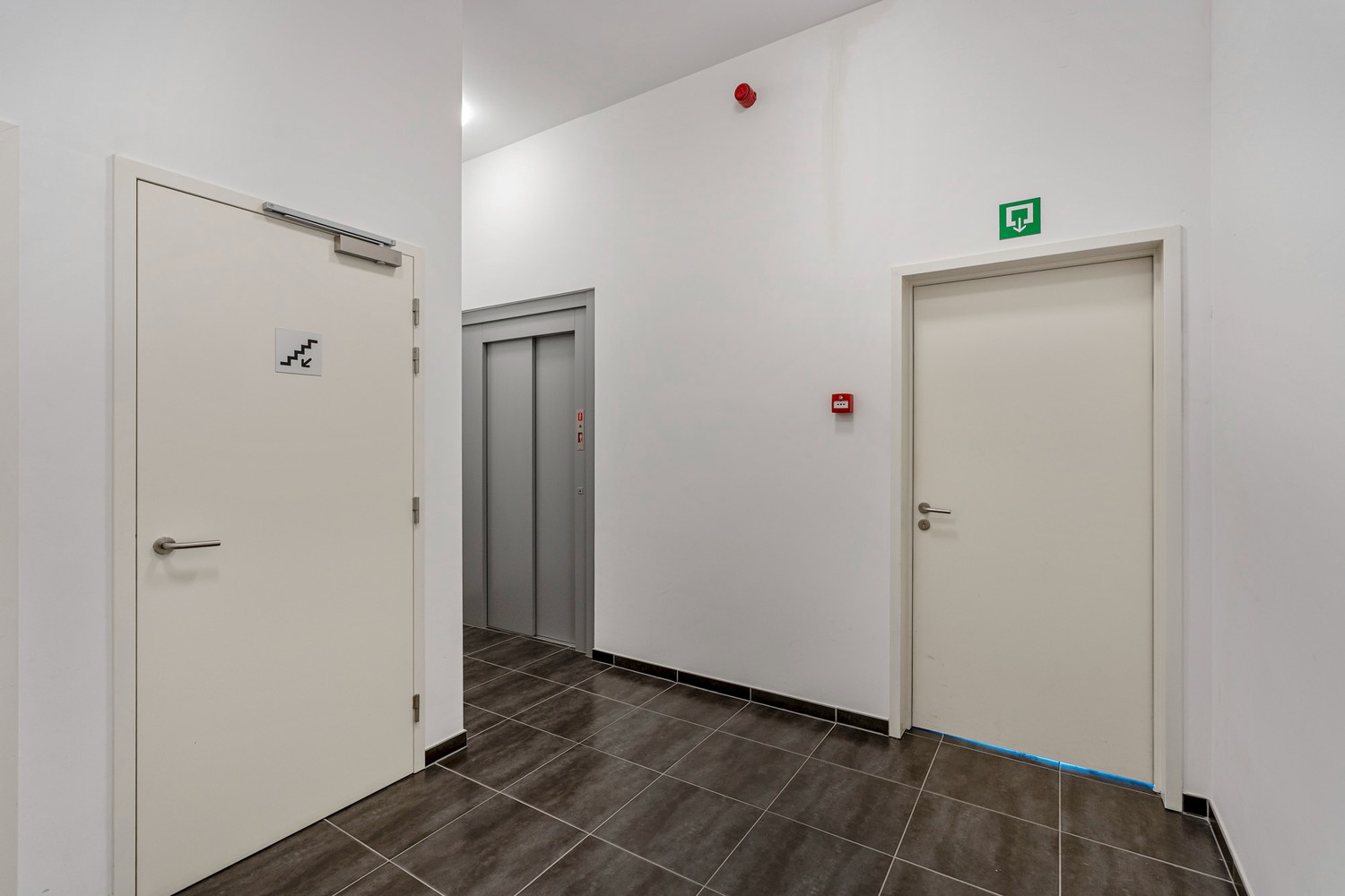 Modern en energiezuinig(A-label) appartement met 2 slaapkamers, een terras, een autostaanplaats en een kelder te Herent! - foto 3