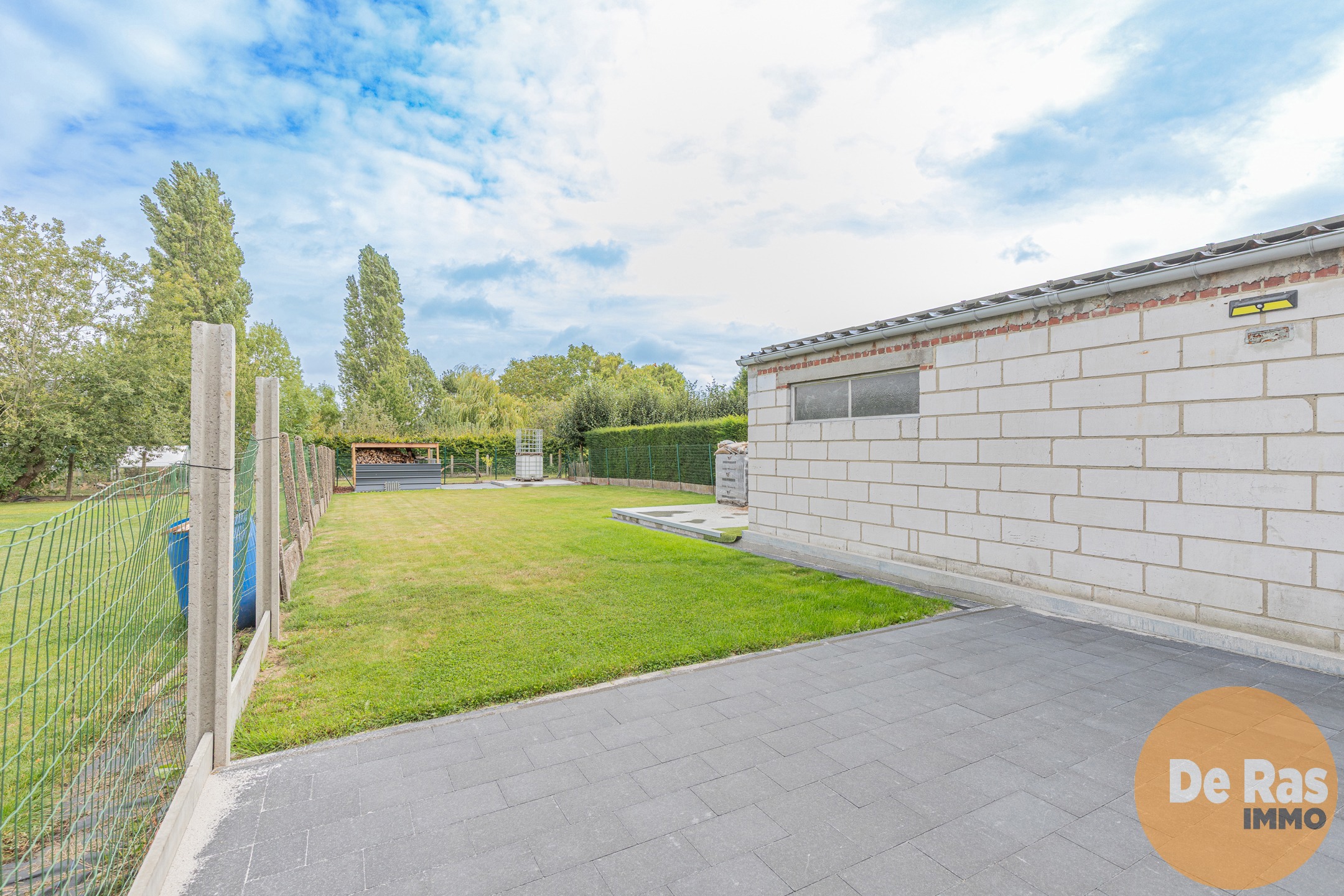 BAVEGEM - Gezinswoning met tuin en grote garage/werkplaats - foto 2