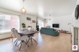 Charmante halfopen bebouwing met 4 slaapkamers in rustige buurt te Londerzeel (Sint-Jozef)Op zoek naar een instapklare woning met ruimte, comfort en...