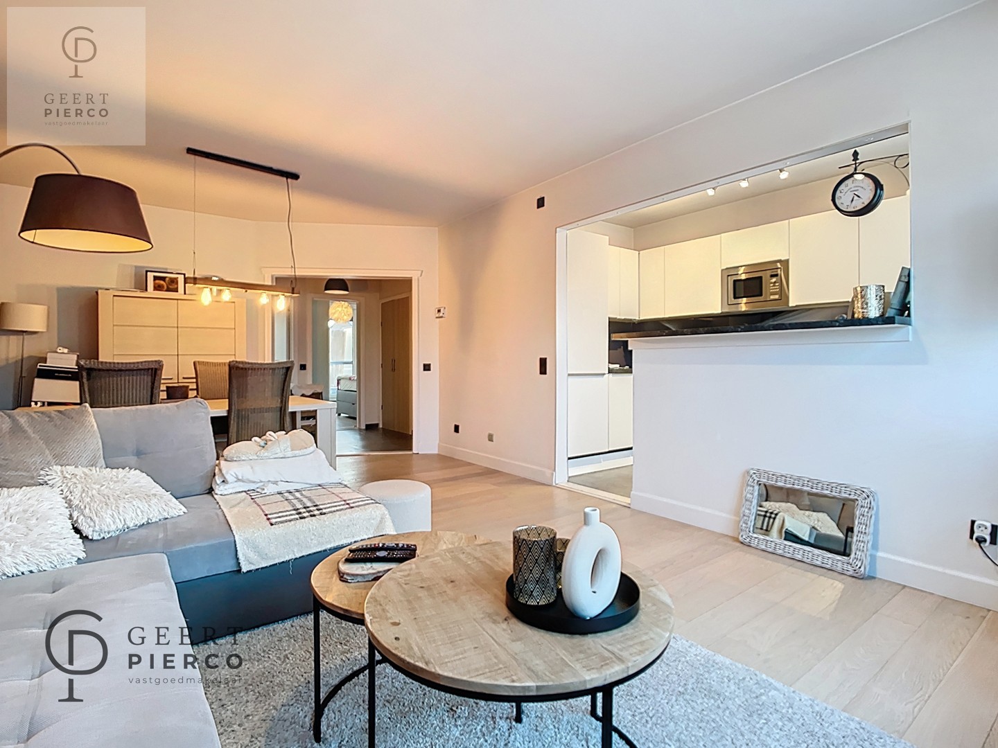 Gerenoveerd appartement met twee slaapkamers, ruim terras en ondergrondse staanplaats aan de stadsrand van Tienen. - foto 4