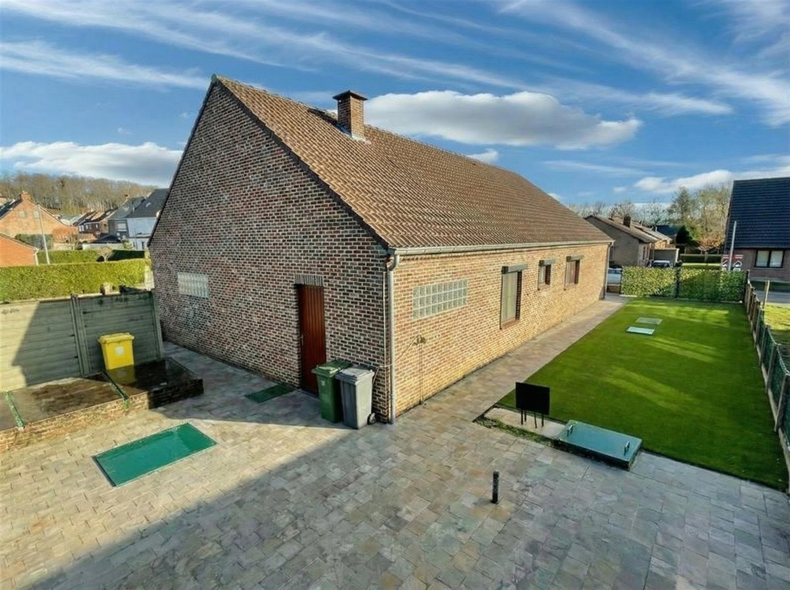 Maison unifamiliale, 5a 37ca, dans un quartier résidentiel! - photo 3