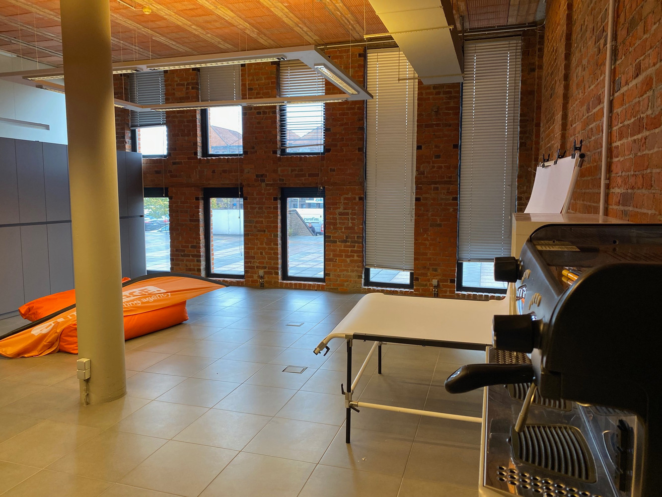 Kantoor ca. 150 m² gelegen op het Pottelberg bedrijvencentrum. - foto 5