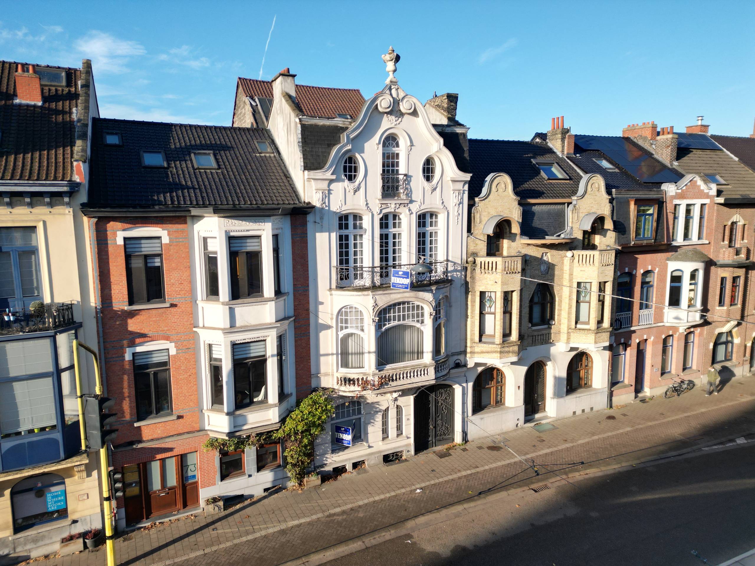 Unieke herenwoning met tuin en garage in neorococostijl nabij Gent-Sint-Pieters - photo 2