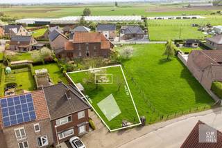 Building plot in a development for open construction in a quiet location in Bilzen. This land is a stone's throw from Maastricht and all...