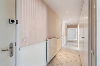 Dit ruime 3-slaapkamerappartement in het stadscentrum van Tienen combineert comfort, stijl en een toplocatie.Met een prachtig uitzicht over de Grote...