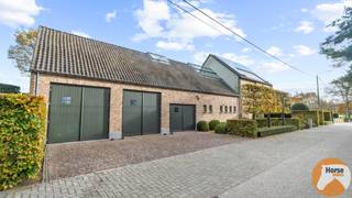 BALEN – Exclusieve eigendom voor paardenliefhebbers op ca. 1,9 haDeze prachtige eigendom combineert luxueus wonen met een hoogwaardige hippische...