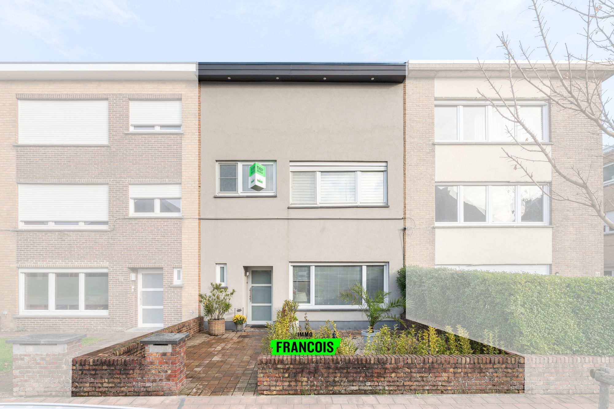 Ontdek deze instapklare parel met 3 slaapkamers en stadstuin op een toplocatie in Blankenberge - foto 1