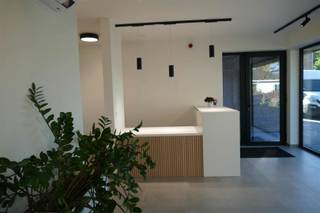  Ben je een zelfstandige in de paramedische sector, schoonheidsspecialiste of tandarts en op zoek naar een moderne, volledig uitgeruste werkplek?...