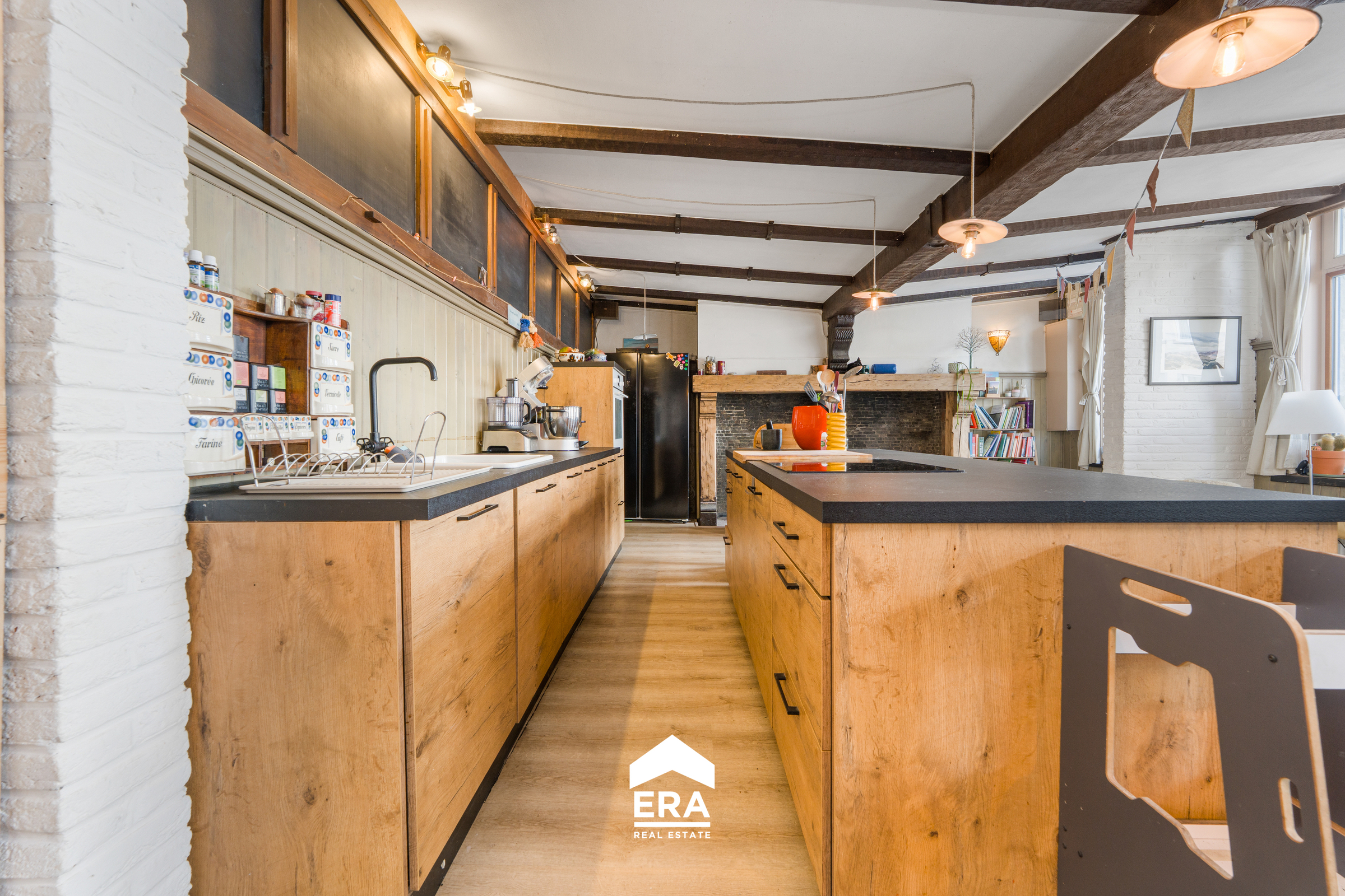 Zeer ruime authentieke gezinswoning in centrum Waardamme - foto 3